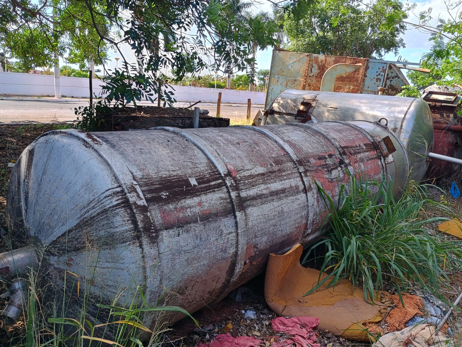 Tanque com Mexedor e Redutor Inox – Capacidade 7.400L